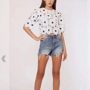 Gracia White and Blue Floral Blouse